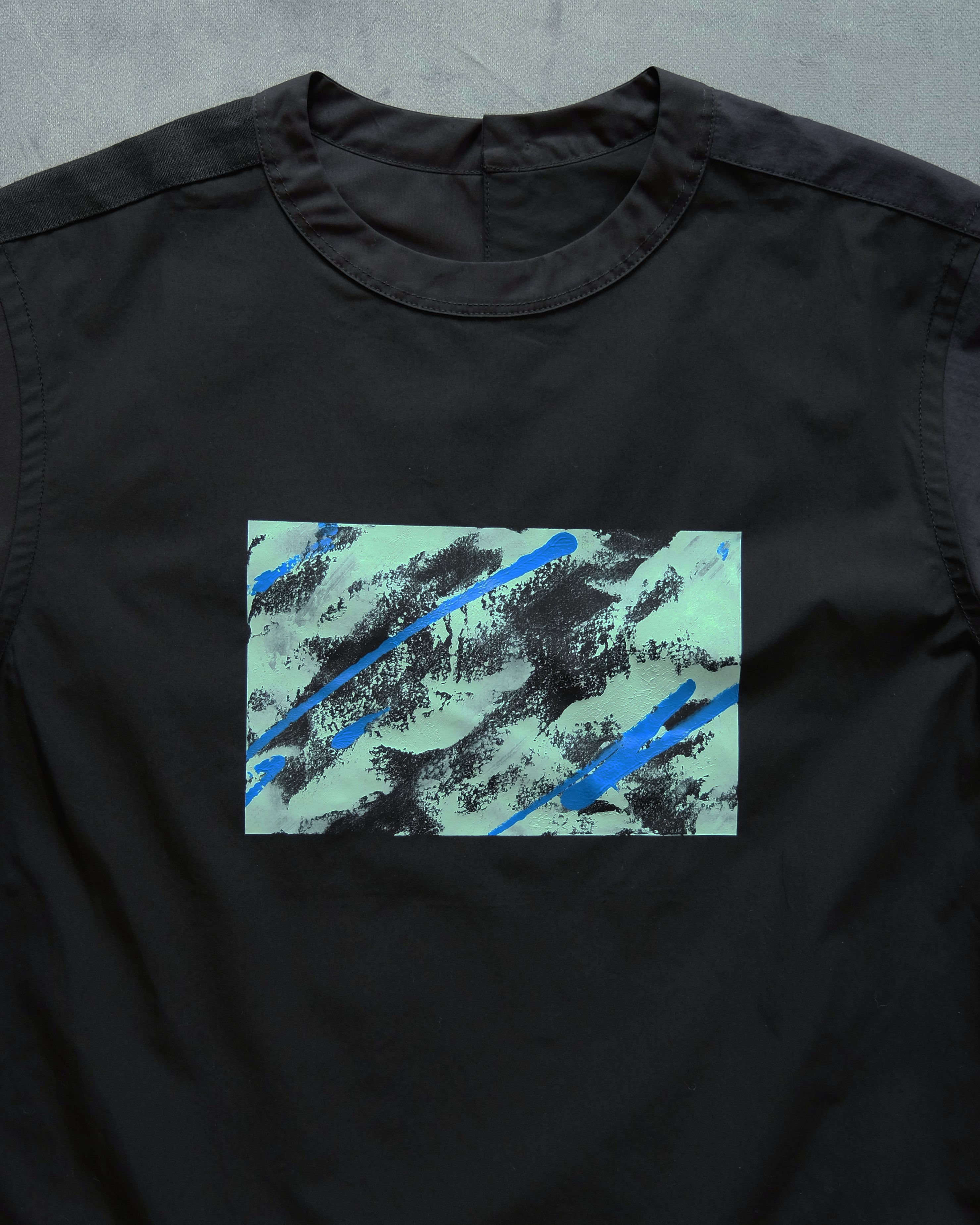 シャツ屋のTシャツ Sサイズ(painted by Saki Tanaka)