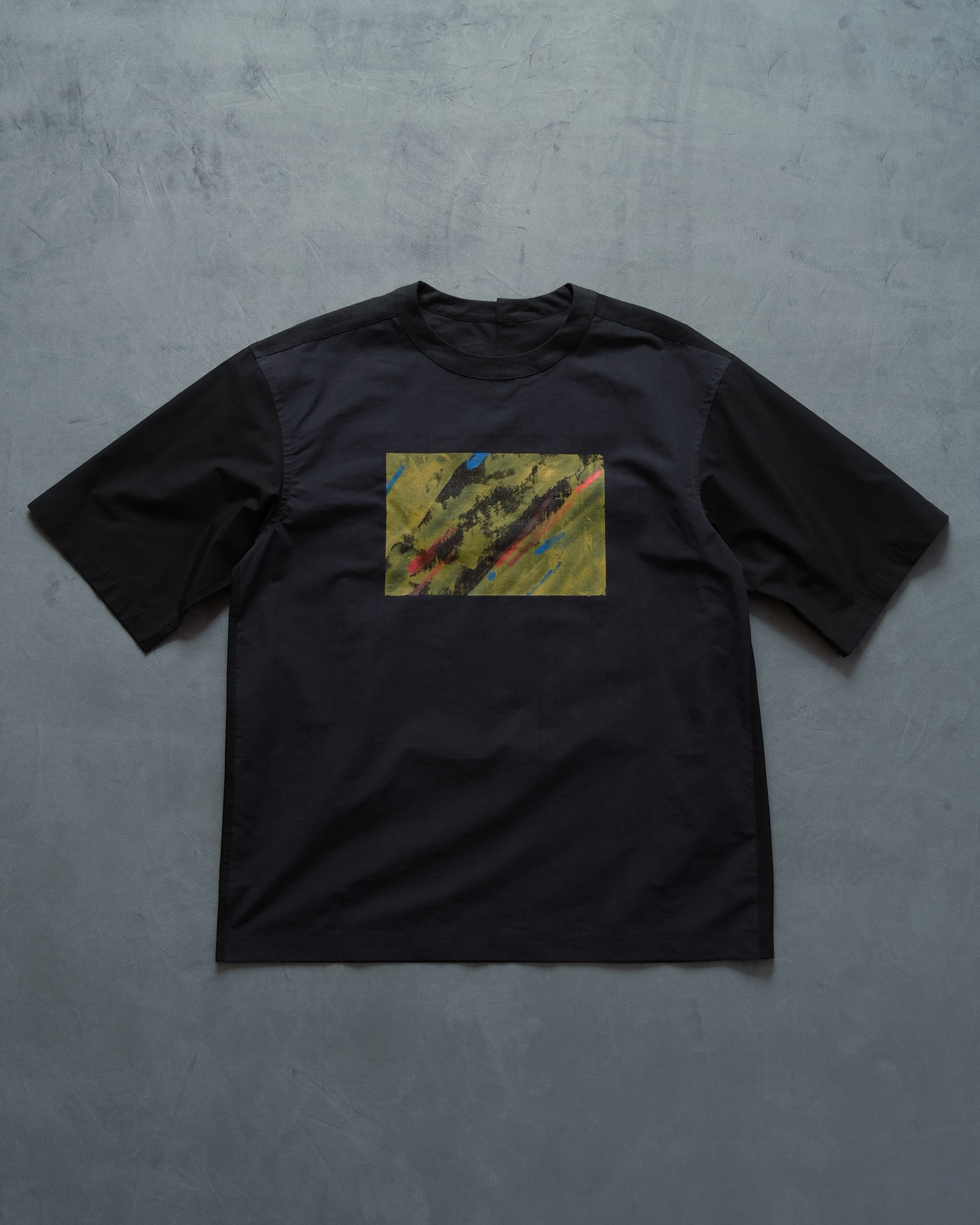 シャツ屋のTシャツ Mサイズ（painted by Saki Tanaka）